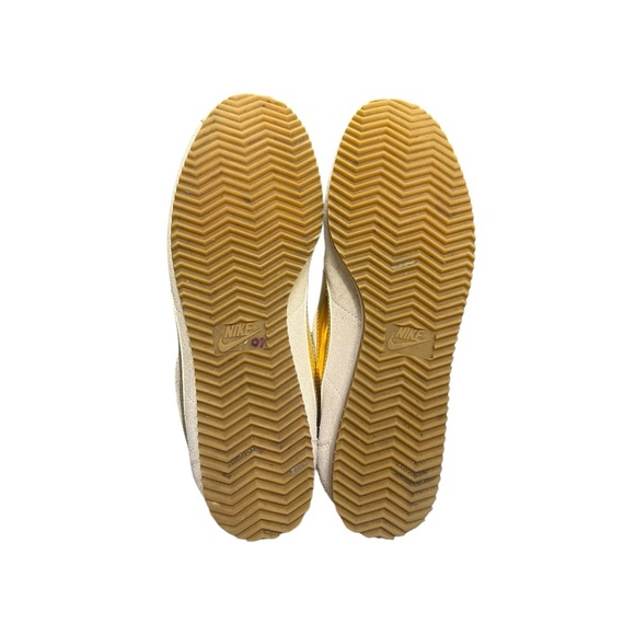 ✨ Nike Cortez Suede Sneakers Metallic Gold Swoosh Women’s 9 - Picture 6 of 7